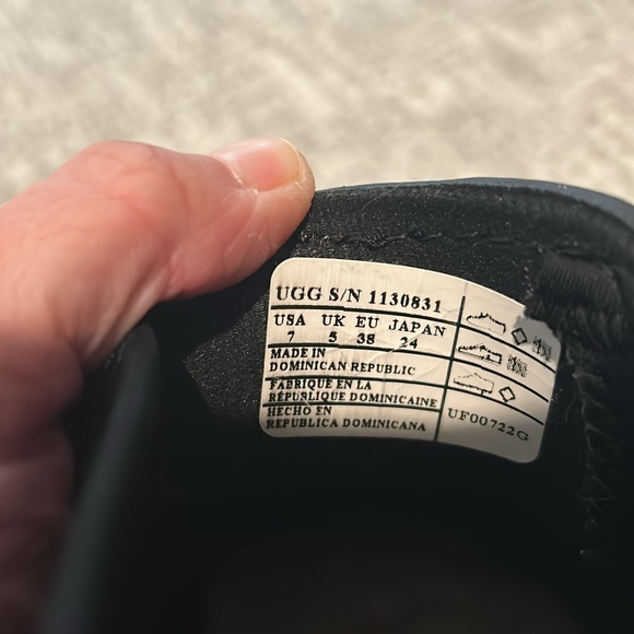 Ugg waterproof boots - Picture 4 of 4